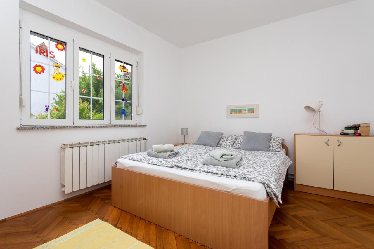 Apartman Maris Vrbnik Exterior photo